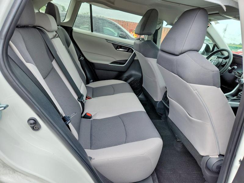 Photo 11 from auction – 2024 TOYOTA RAV4 with VIN 2T3W1RFV2RC301104