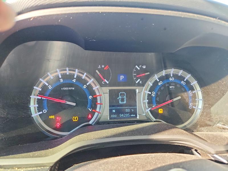 Photo 9 from auction – 2018 TOYOTA 4RUNNER with VIN JTEBU5JR9J5581988