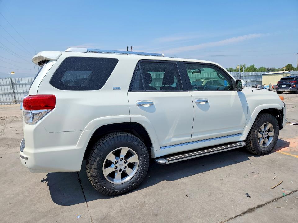 Photo 3 from auction – 2013 TOYOTA 4RUNNER with VIN JTEBU5JR5D5117293