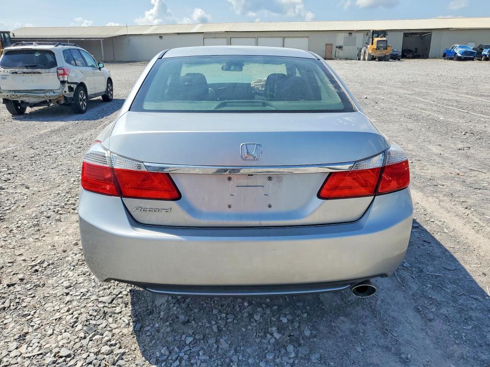 Photo 6 from auction – 2014 HONDA ACCORD with VIN 1HGCR2F71EA088367