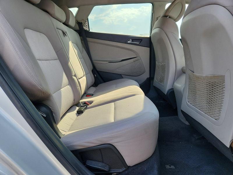 Photo 11 from auction – 2016 HYUNDAI TUCSON with VIN KM8J3CA24GU044949