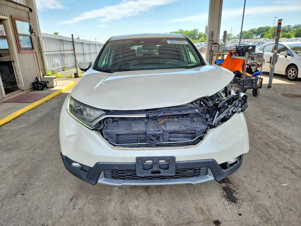 Photo 5 from auction – 2017 HONDA CR-V with VIN 2HKRW2H53HH666205