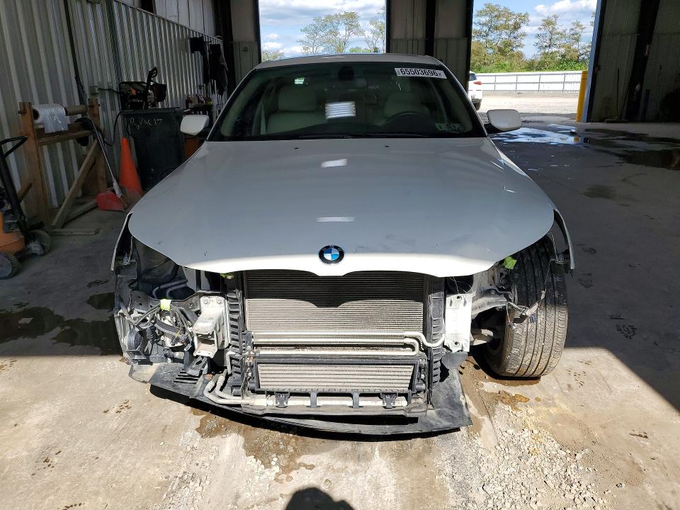 Photo 5 from auction – 2009 BMW 535 with VIN WBANV93589C134895