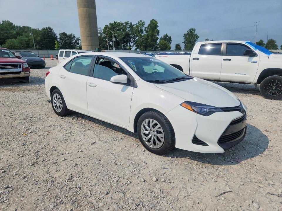 Снимка 4 от търг – 2019 TOYOTA COROLLA с VIN 2T1BURHE6KC171619