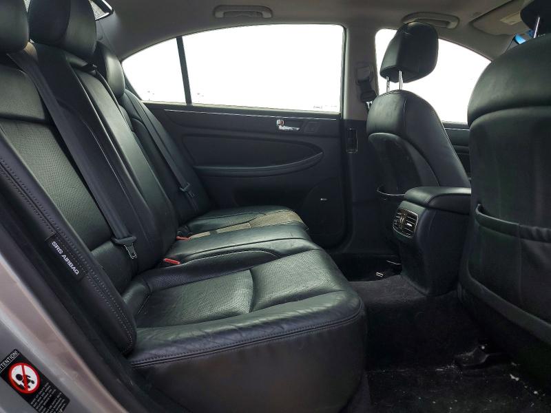 Photo 10 from auction – 2011 HYUNDAI GENESIS with VIN KMHGC4DE0BU130547