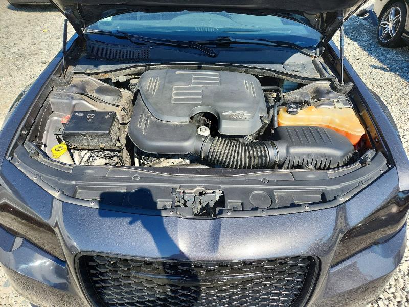 Photo 11 from auction – 2015 CHRYSLER 300 with VIN 2C3CCAGG6FH904635