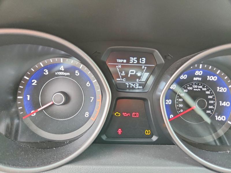 Photo 9 from auction – 2014 HYUNDAI ELANTRA with VIN 5NPDH4AE2EH523896