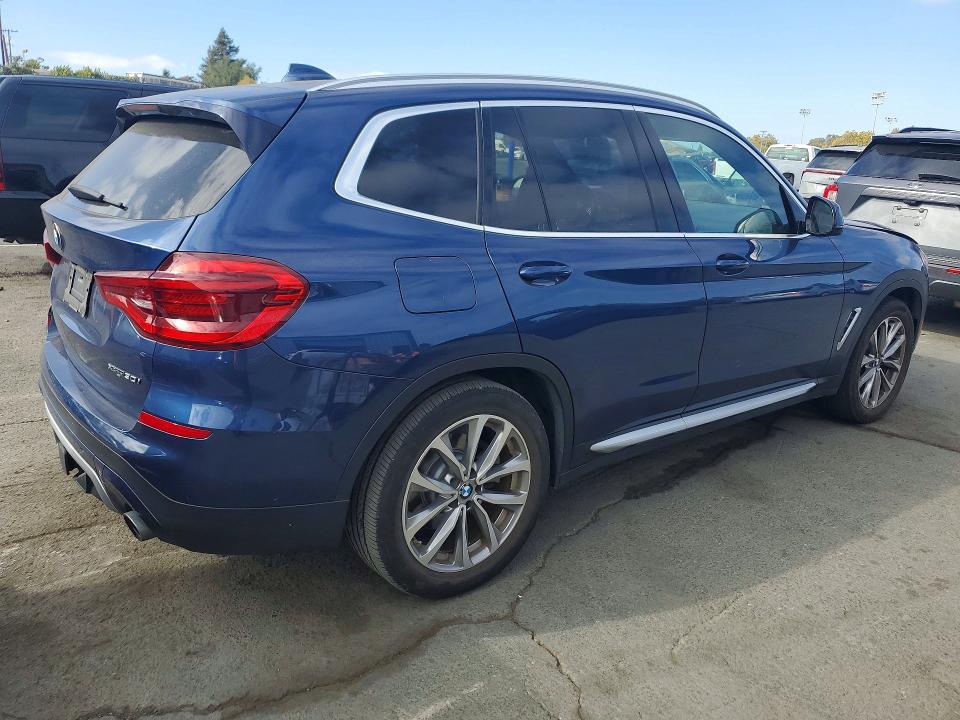 Photo 3 from auction – 2018 BMW X3 with VIN 5UXTR9C51JLD72091