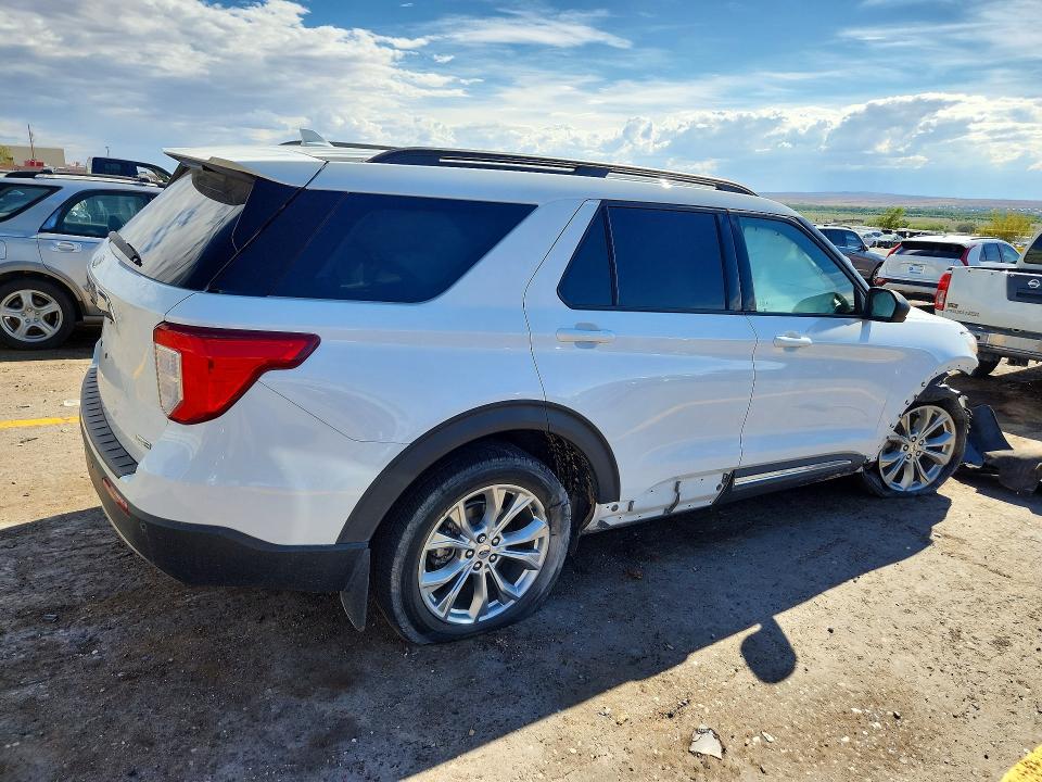 Photo 3 from auction – 2020 FORD EXPLORER with VIN 1FMSK8DH9LGA39680