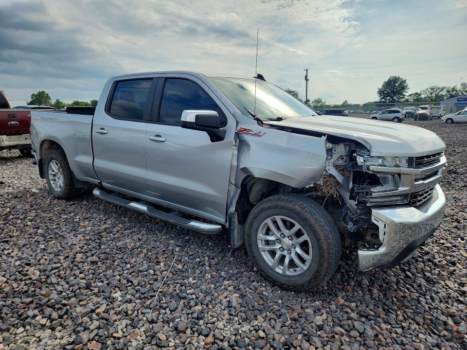 Photo 4 from auction – 2021 CHEVROLET SILVERADO with VIN 1GCUYDED4MZ402733