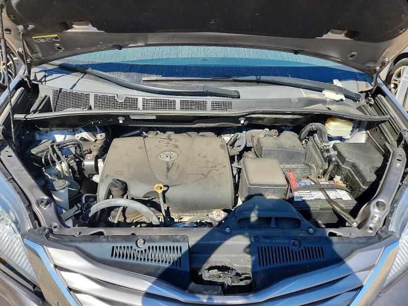 Photo 11 from auction – 2017 TOYOTA SIENNA with VIN 5TDYZ3DC7HS843345