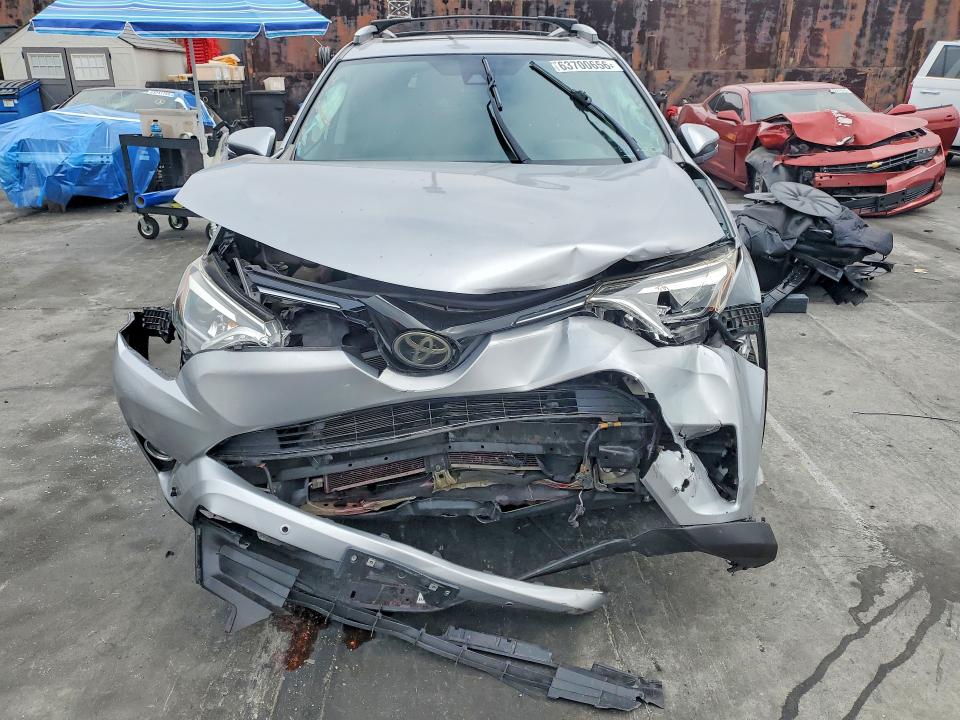Zdjęcie 5 z aukcji – 2016 TOYOTA RAV4 z VIN 2T3YFREV2GW311932