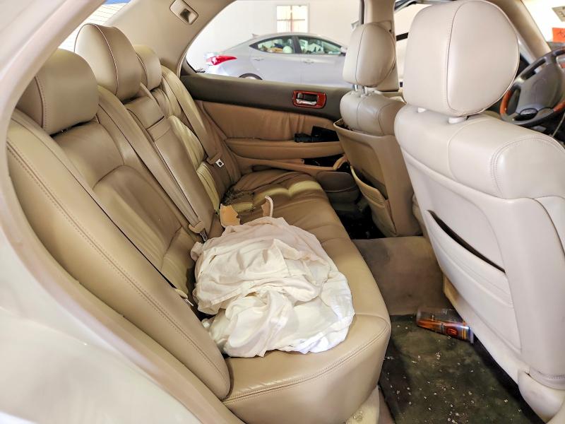 Photo 10 from auction – 2000 LEXUS LS with VIN JT8BH28F3Y0180459