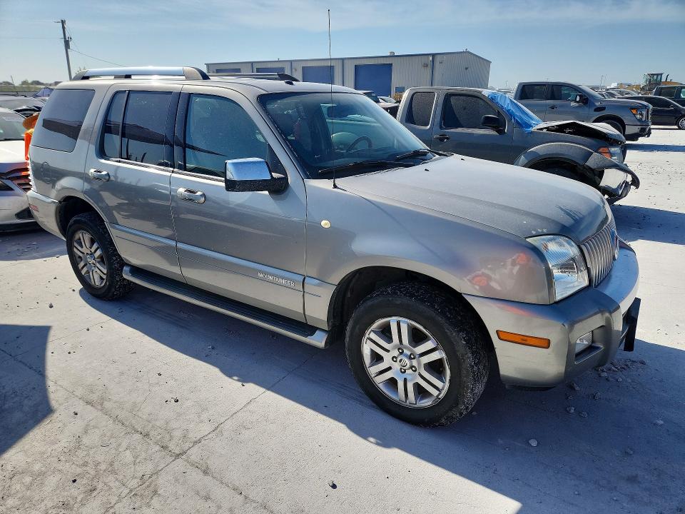 Photo 4 from auction – 2008 MERCURY MOUNTAINEER with VIN 4M2EU38E48UJ17378