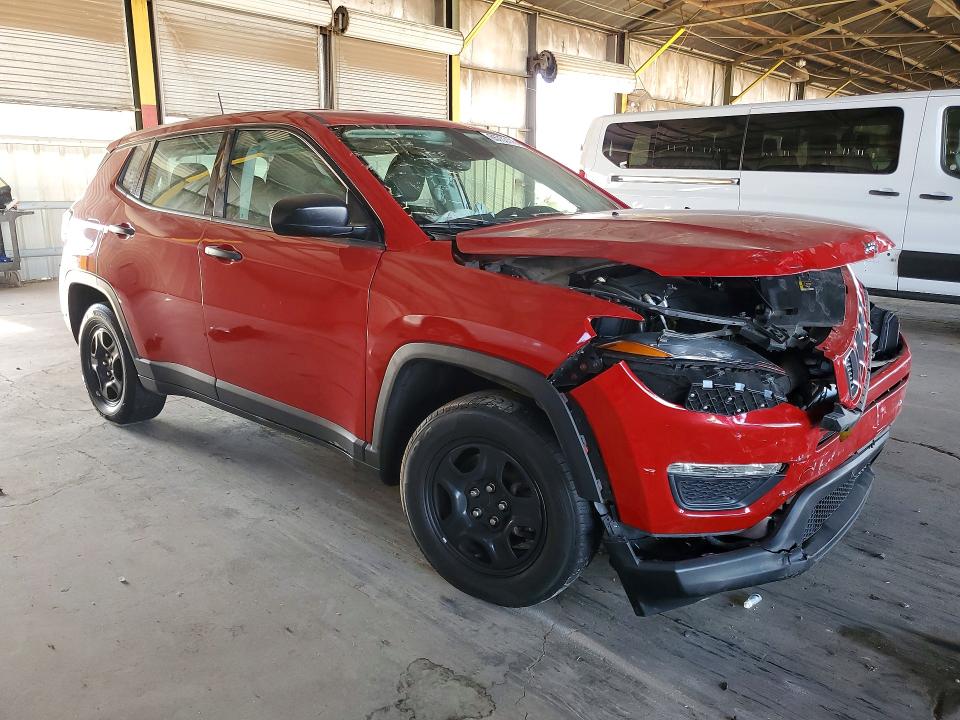 Снимка 4 от търг – 2017 JEEP COMPASS с VIN 3C4NJCAB5HT647612