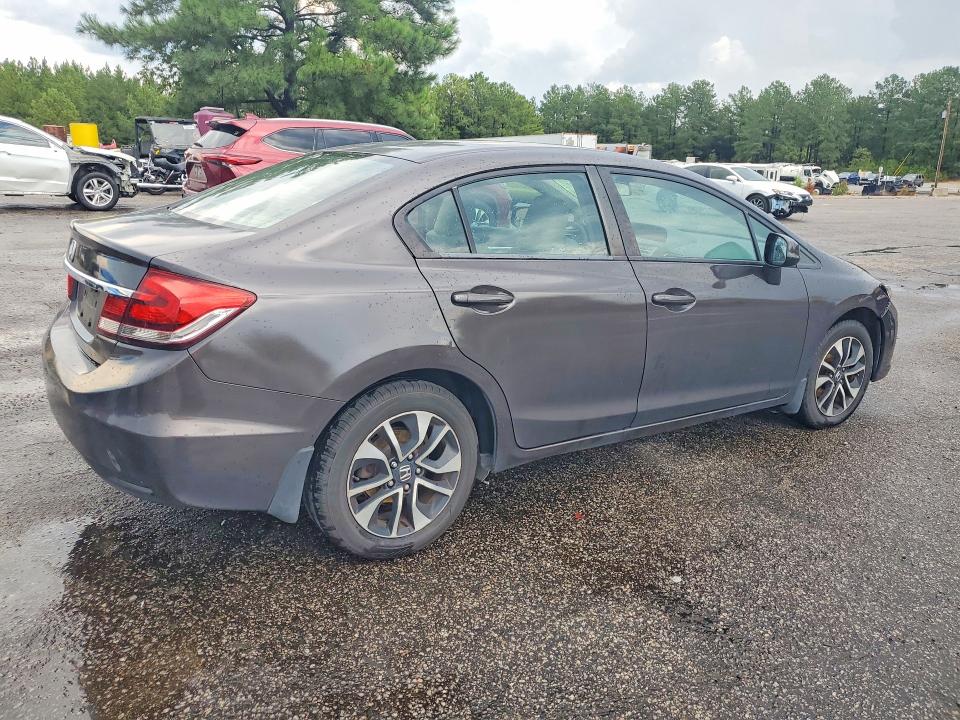 Photo 3 from auction – 2013 HONDA CIVIC with VIN 2HGFB2F87DH533608