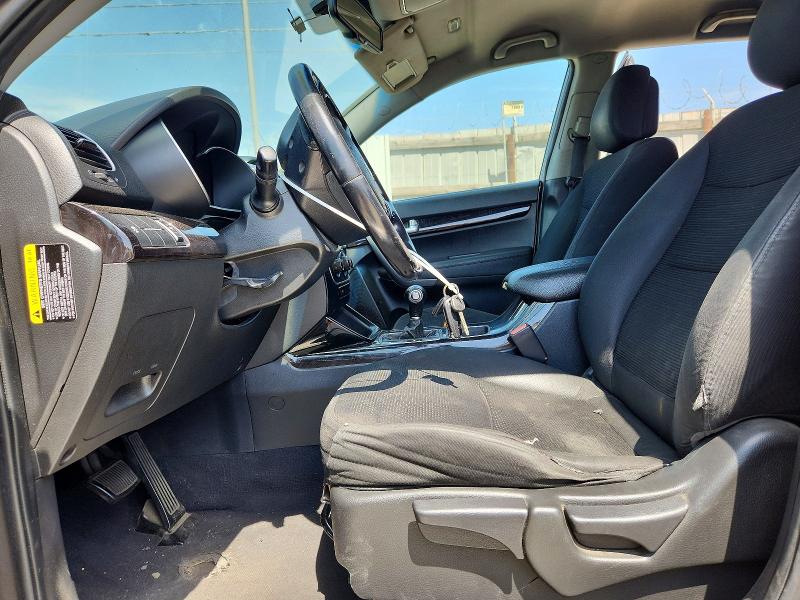 Photo 7 from auction – 2015 KIA SORENTO with VIN 5XYKT4A68FG557154