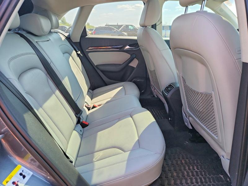 Photo 10 from auction – 2015 AUDI Q3 with VIN WA1GFCFS0FR011537