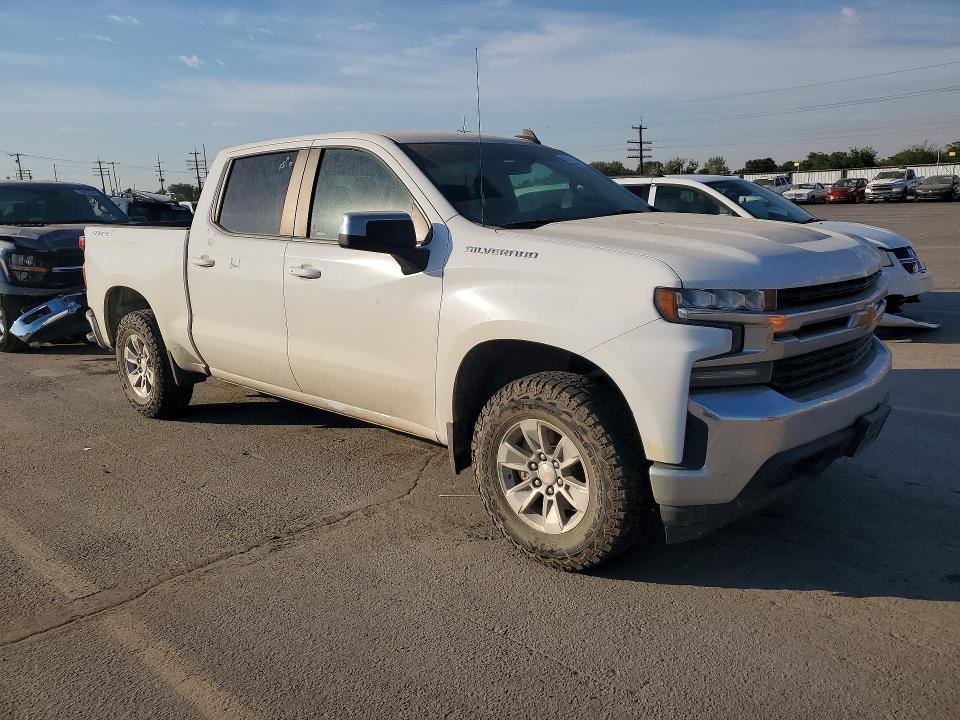 Снимка 4 от търг – 2022 CHEVROLET SILVERADO LTD с VIN 1GCUYDEDXNZ173881