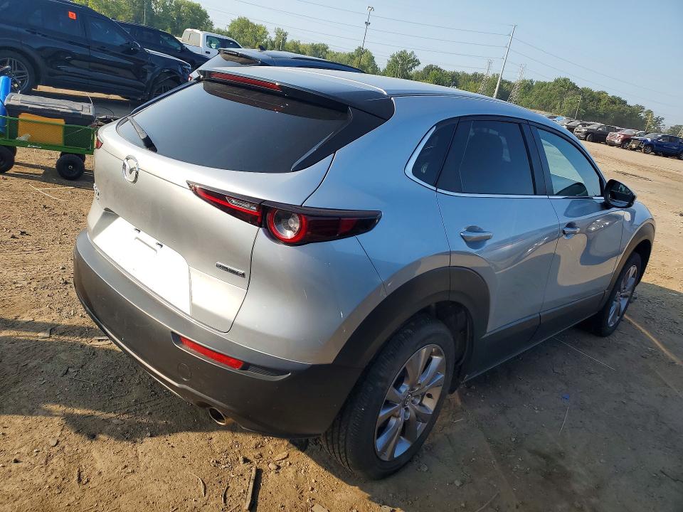 Photo 3 from auction – 2021 MAZDA CX-30 with VIN 3MVDMBCL9MM312973