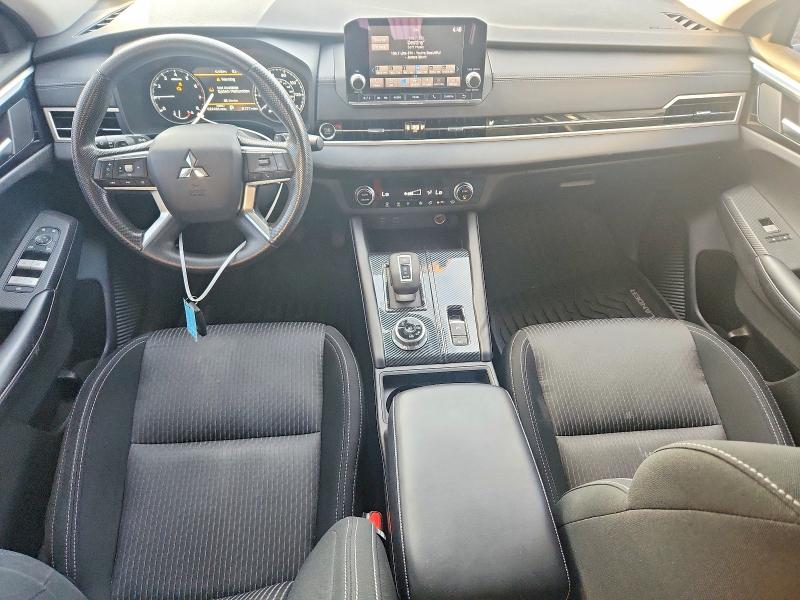 Photo 8 from auction – 2022 MITSUBISHI OUTLANDER with VIN JA4J4TA86NZ042605