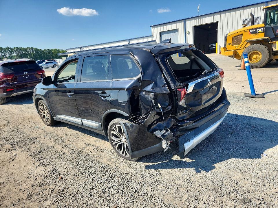 Photo 2 from auction – 2018 MITSUBISHI OUTLANDER with VIN JA4AZ3A3XJZ053199