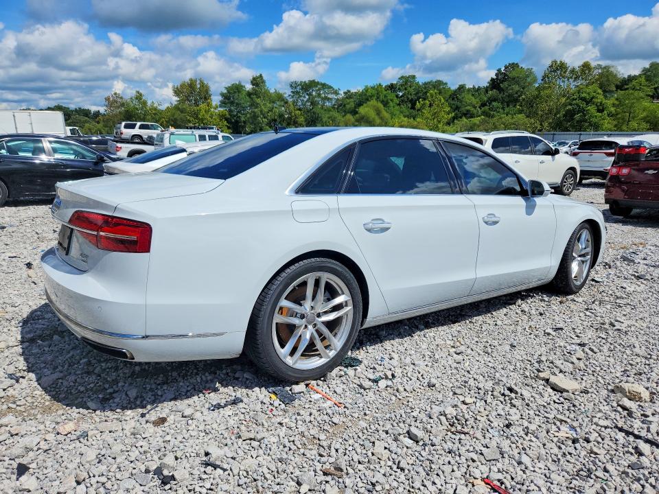 Foto 3 de la subasta – 2015 AUDI A8 con VIN WAU32AFD1FN005871