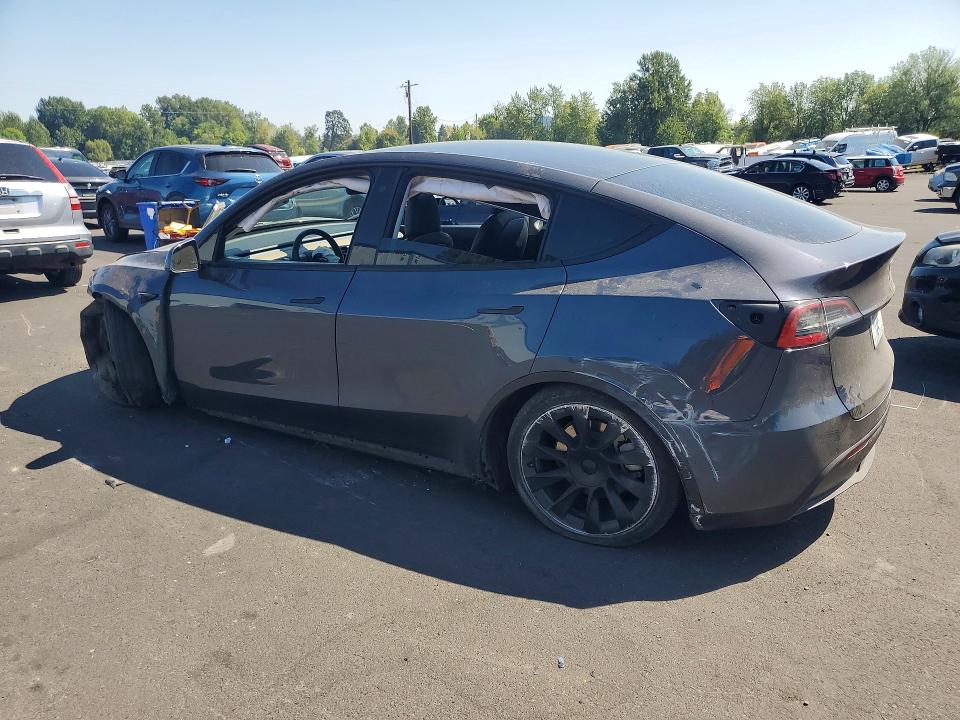 Photo 2 from auction – 2022 TESLA MODEL Y with VIN 7SAYGDEE2NF367861