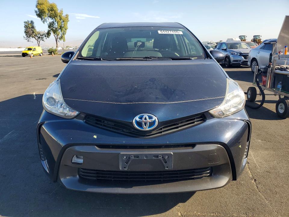 Photo 5 from auction – 2017 TOYOTA PRIUS V with VIN JTDZN3EU5HJ068757