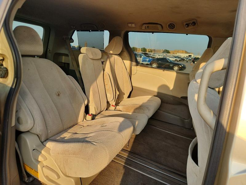 Photo 11 from auction – 2011 TOYOTA SIENNA with VIN 5TDKK3DC1BS023263
