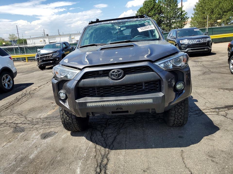 Photo 5 from auction – 2018 TOYOTA 4RUNNER with VIN JTEBU5JRXJ5591770