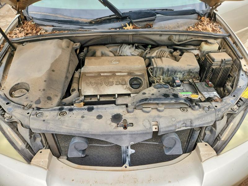 Photo 11 from auction – 2004 LEXUS RX with VIN JTJHA31U540047742