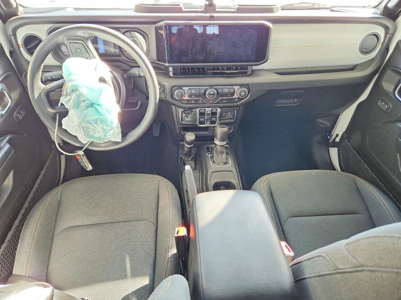 Photo 8 from auction – 2025 JEEP GLADIATOR with VIN 1C6PJTAG1SL541107