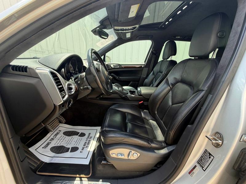 Photo 5 from auction – 2014 PORSCHE CAYENNE with VIN WP1AD2A22ELA75002