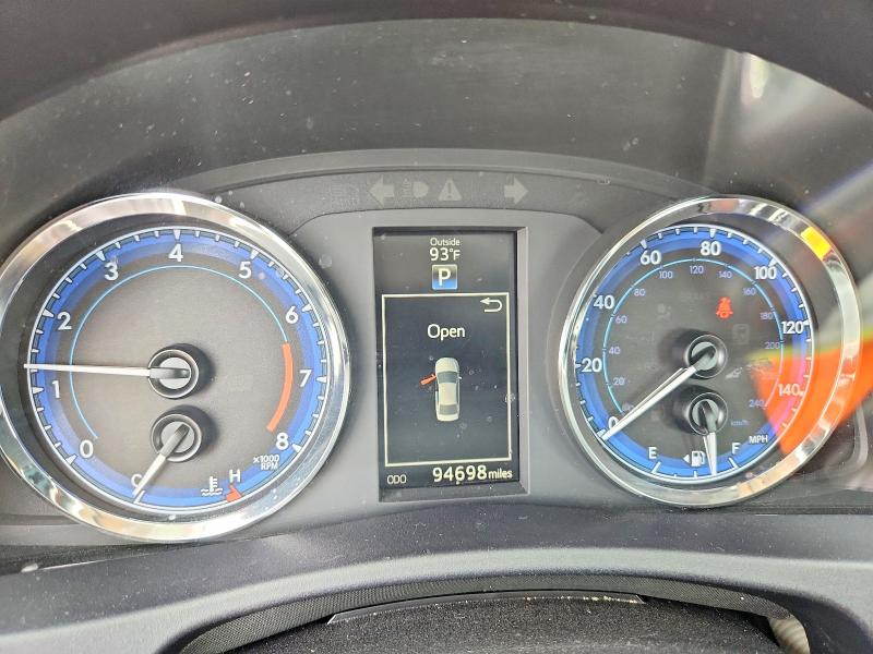 Photo 9 from auction – 2018 TOYOTA COROLLA with VIN 2T1BURHE3JC079429