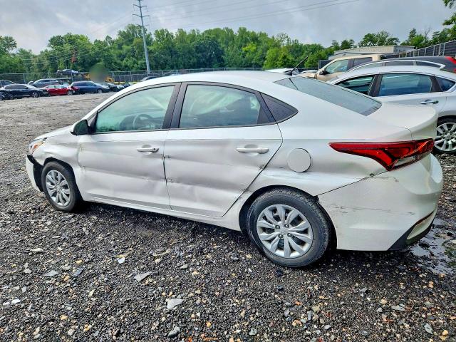 Снимка 2 от търг – 2019 HYUNDAI ACCENT с VIN 3KPC24A35KE077044