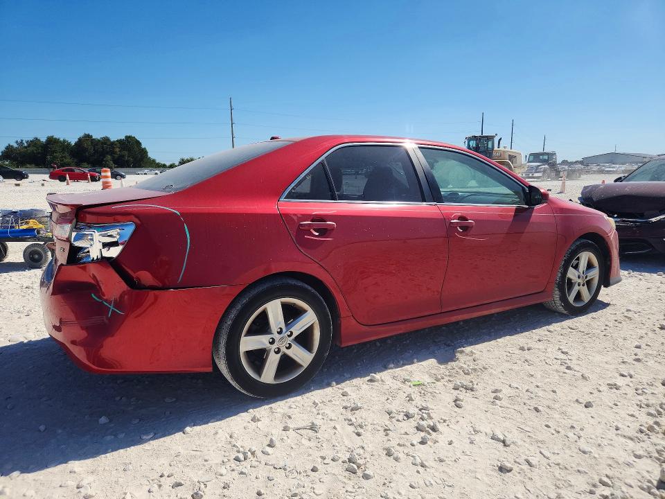 Photo 3 from auction – 2014 TOYOTA CAMRY with VIN 4T1BF1FK3EU741941