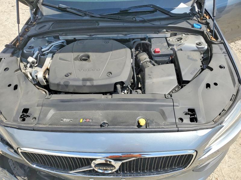 Photo 11 from auction – 2018 VOLVO S90 with VIN LVY982AK1JP033103