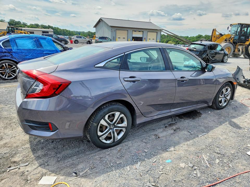 Photo 3 from auction – 2016 HONDA CIVIC with VIN 2HGFC2F50GH535630