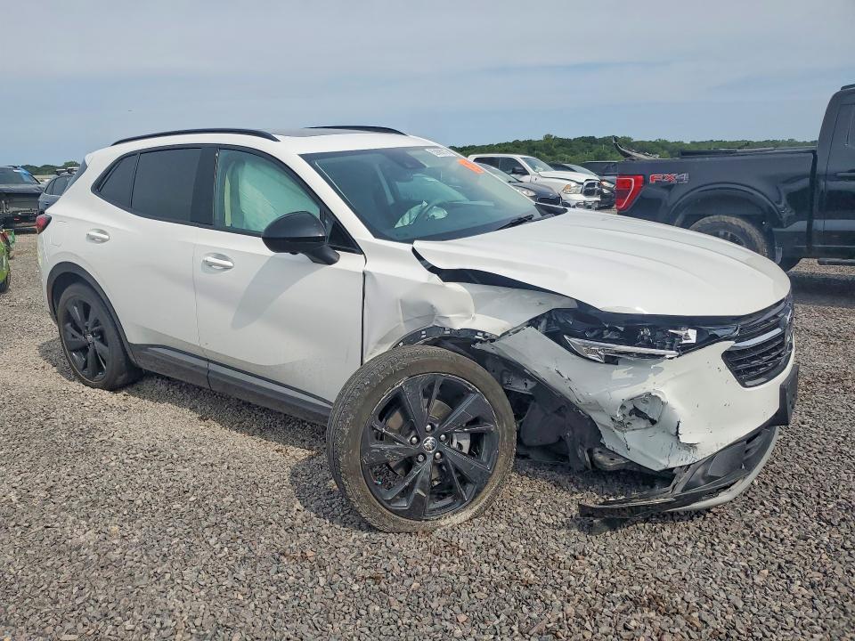 Photo 4 from auction – 2022 BUICK ENVISION with VIN LRBFZPR42ND062030