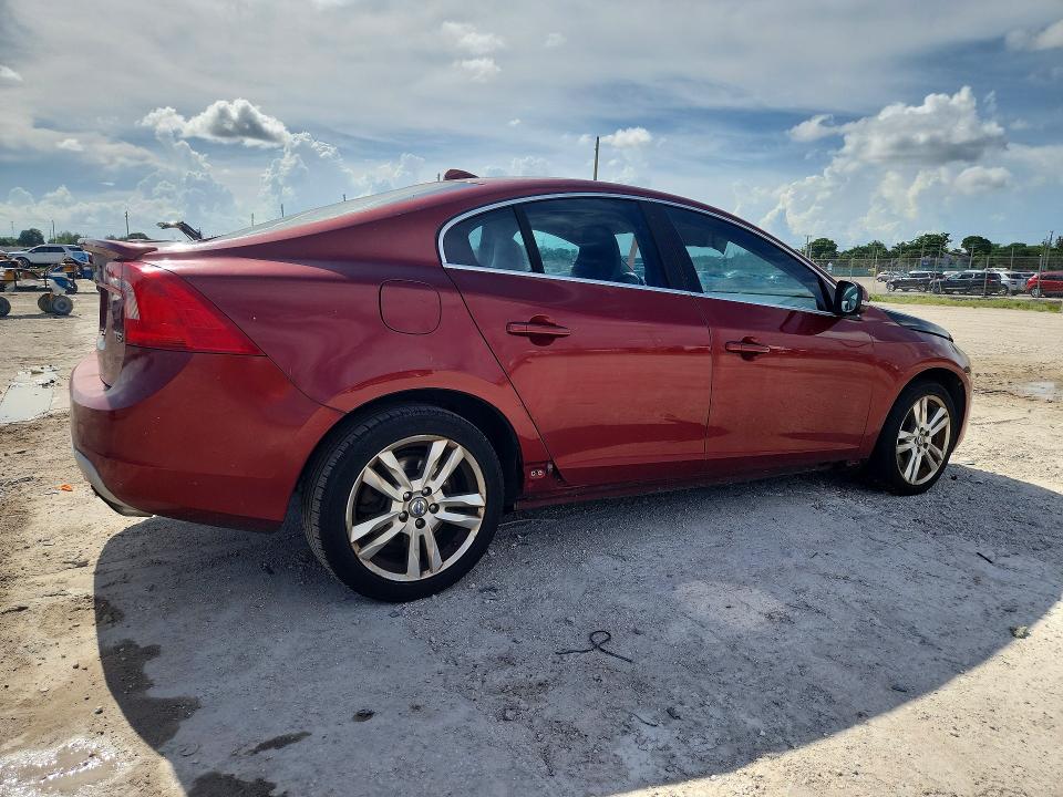 Photo 3 from auction – 2012 VOLVO S60 with VIN YV1622FS9C2020730