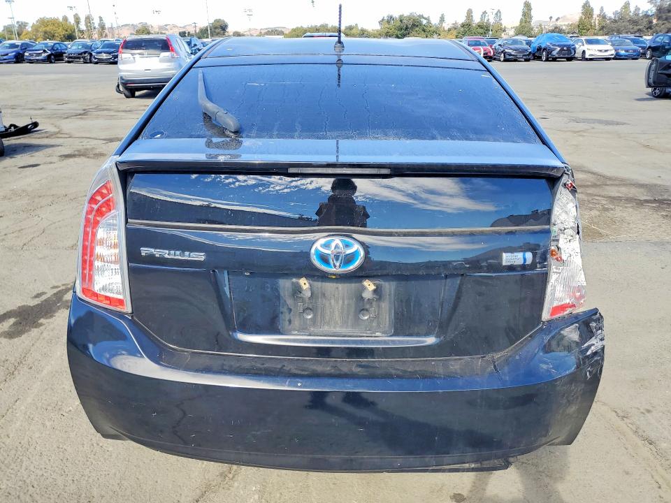 Photo 6 from auction – 2015 TOYOTA PRIUS with VIN JTDKN3DU6F0405278