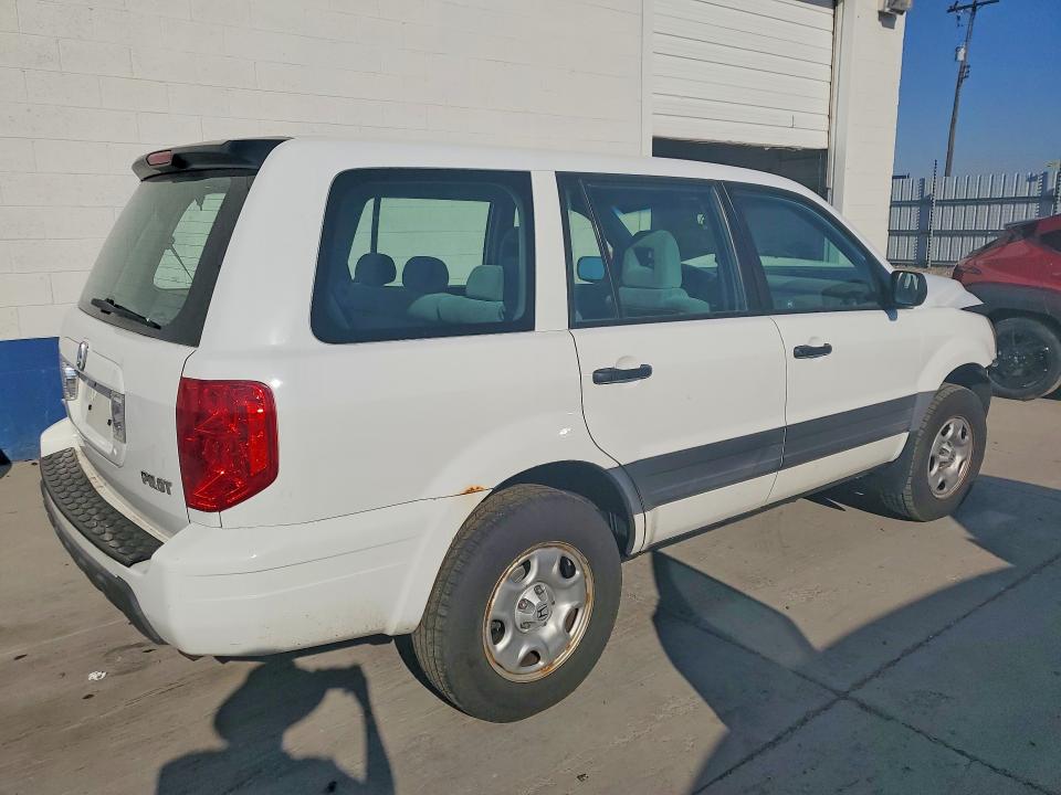 Photo 3 from auction – 2005 HONDA PILOT with VIN 2HKYF18155H571983