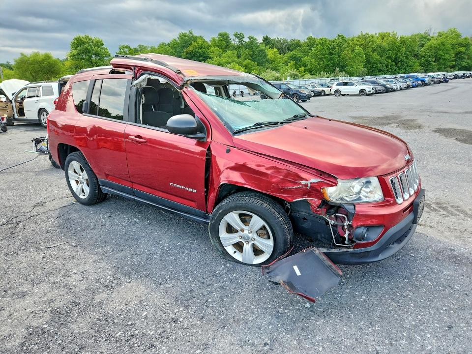 Photo 4 from auction – 2013 JEEP COMPASS with VIN 1C4NJDEBXDD222063
