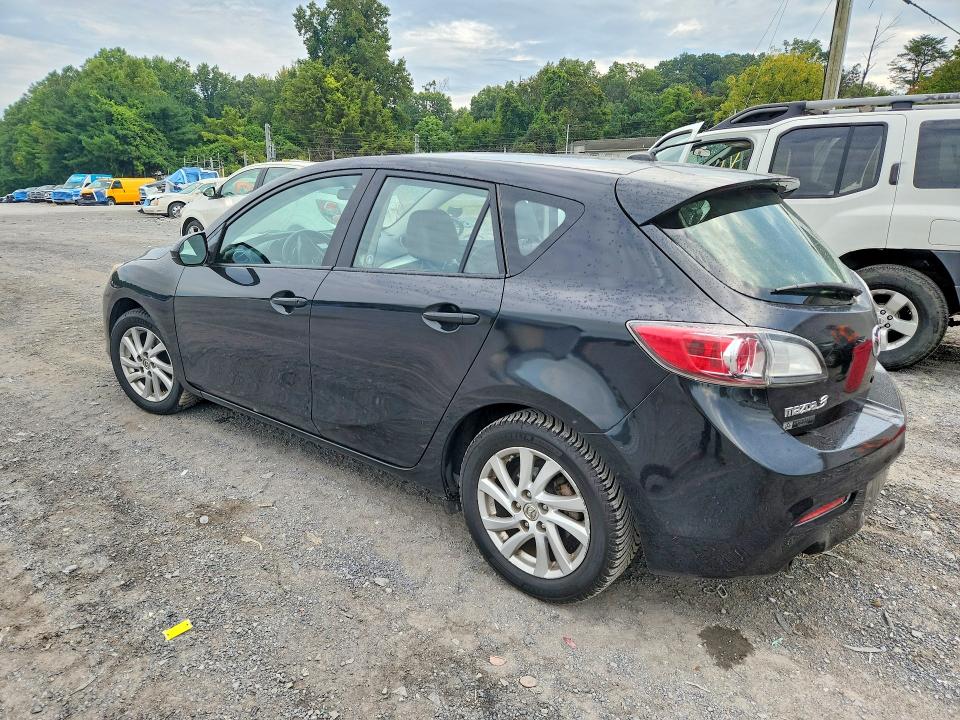 Photo 2 from auction – 2012 MAZDA 3 with VIN JM1BL1M85C1564408