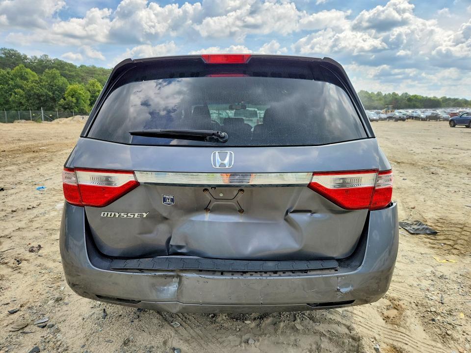 Photo 6 from auction – 2011 HONDA ODYSSEY with VIN 5FNRL5H64BB103401