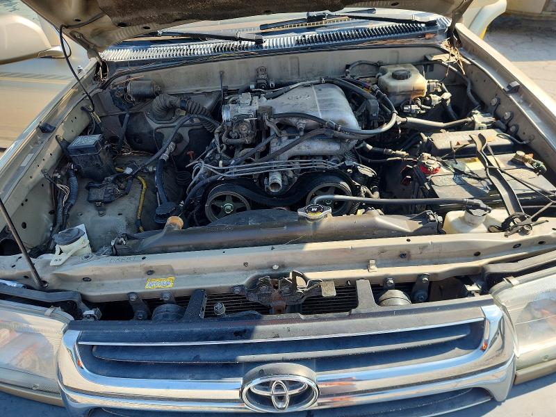 Снимка 12 от търг – 2001 TOYOTA 4RUNNER с VIN JT3GN86R010197875