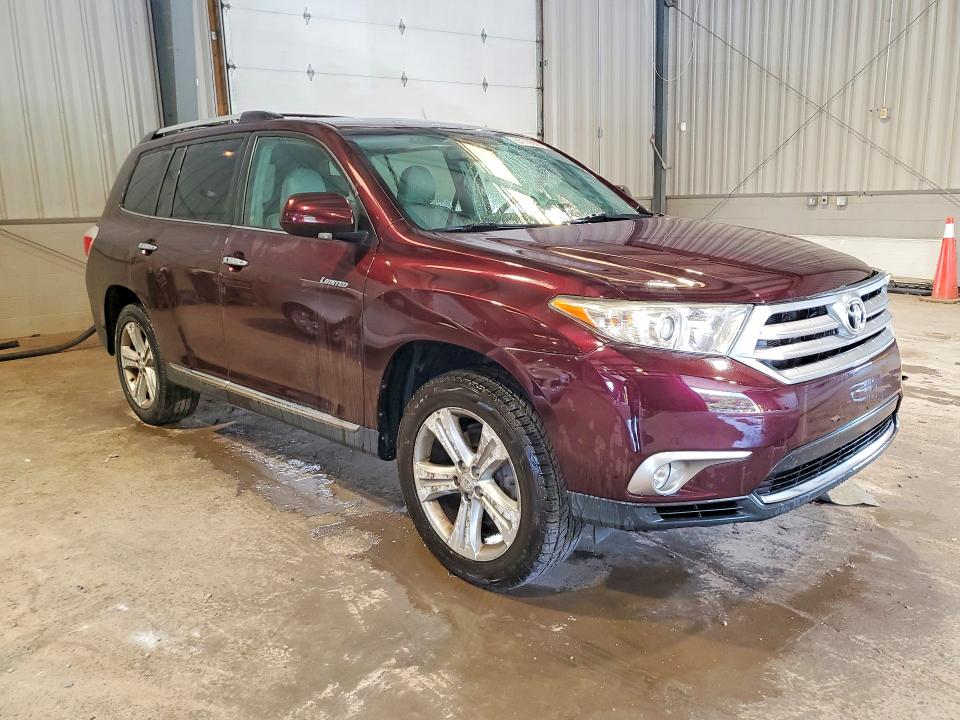 Photo 4 from auction – 2013 TOYOTA HIGHLANDER with VIN 5TDDK3EHXDS249940