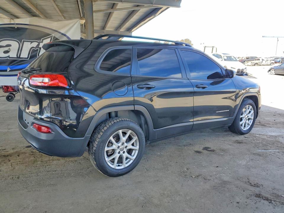 Photo 3 from auction – 2016 JEEP CHEROKEE with VIN 1C4PJLAB5GW288098