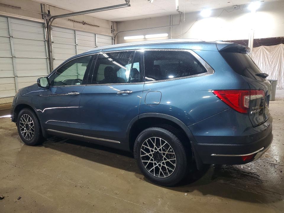 Photo 2 from auction – 2022 HONDA PILOT with VIN 5FNYF6H01NB003670